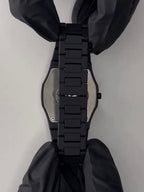 Black Minimalist Analog Wrist Aura Watch With Stainless Steel Strap And Butterfly Lock
